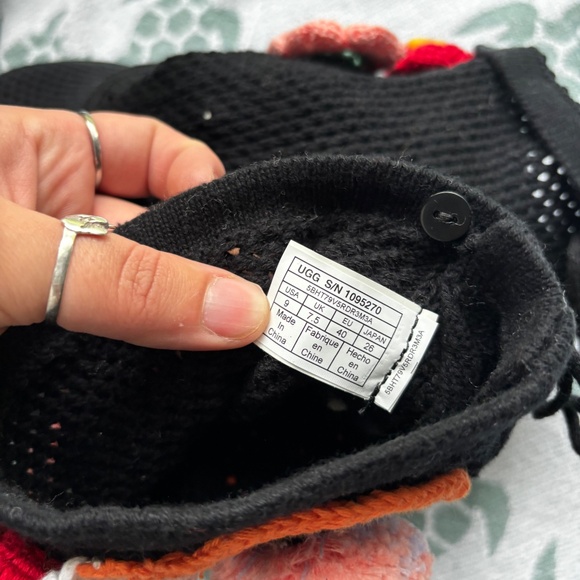 UGG Black Crochet boots women’s 9 NEW IN BOX - Picture 12 of 14